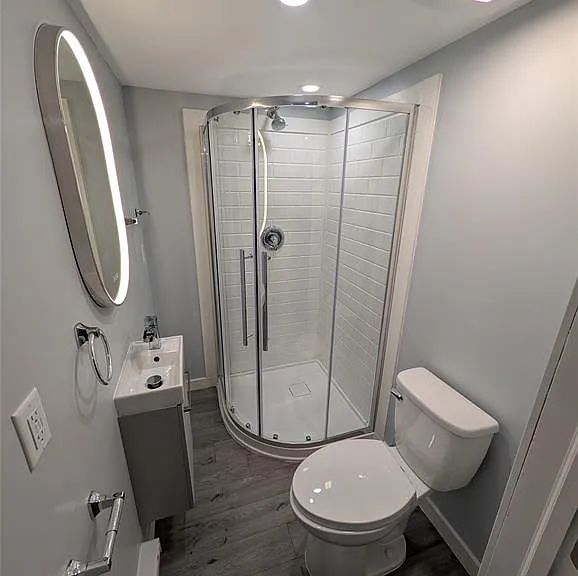 2990 Pillette Rd #2 — Photo 11