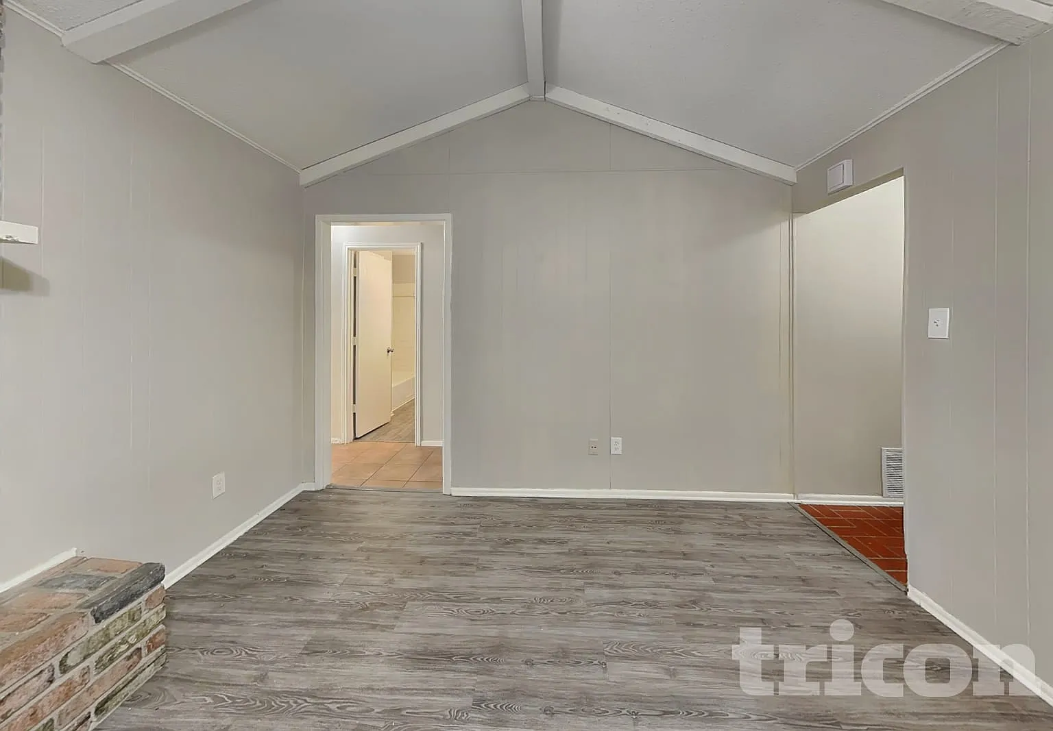 13622 Oak Breeze Universal City TX — Photo 2