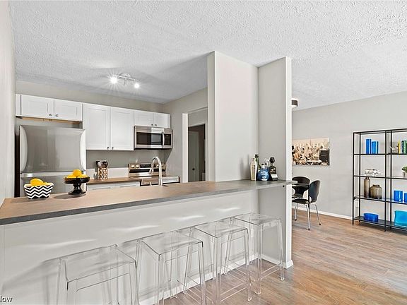 2nd image of 10524 Clifton Blvd APT 301