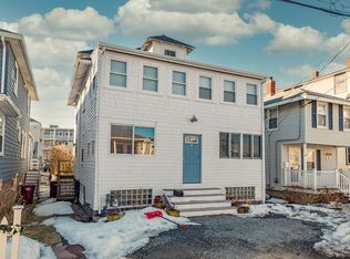 18 Berkley Rd, Hull, MA 02045
