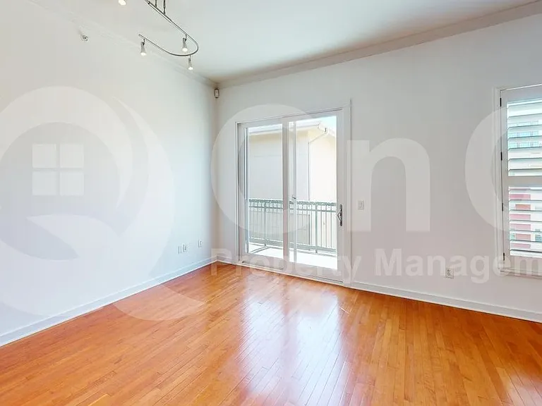 2950 McKinney Ave #424 — Photo 5