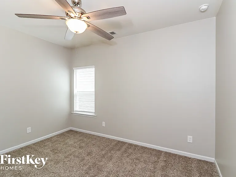 195 Bryon Ln — Photo 13
