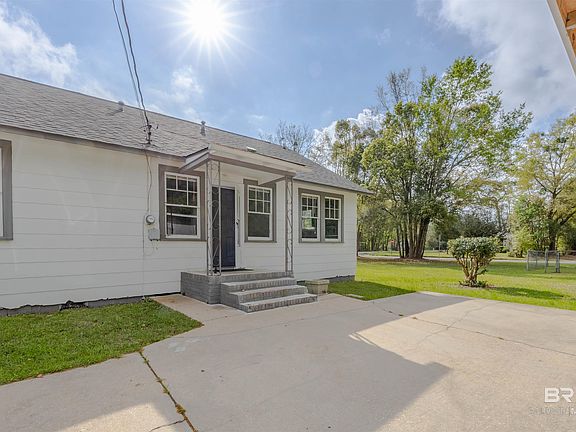 4th image of 112 S Juniper St