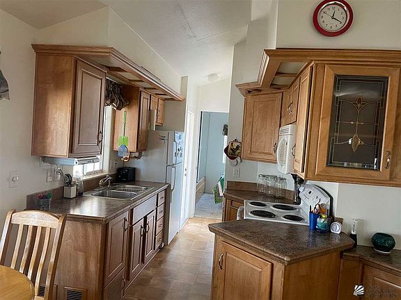 2nd image of 10310 S Linda Ln