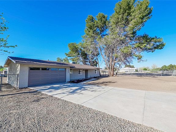 2nd image of 21435 Zuni Rd