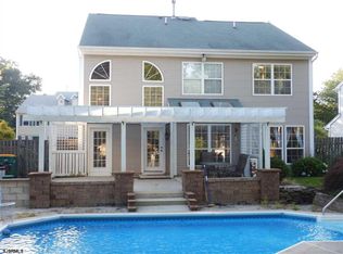 10 S Canary Way, Galloway, NJ 08205