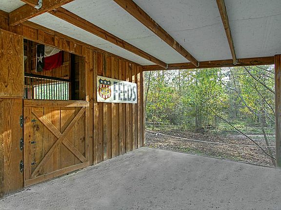 Wonderful views and a lifestyle you've been dreaming of.