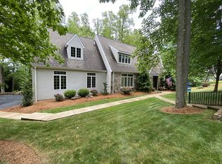 216 Forest Ridge Rd, Indiana, PA 15701