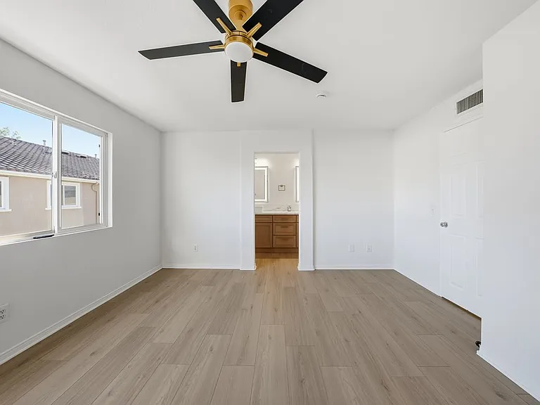 25715 Wagner Way #B — Photo 13
