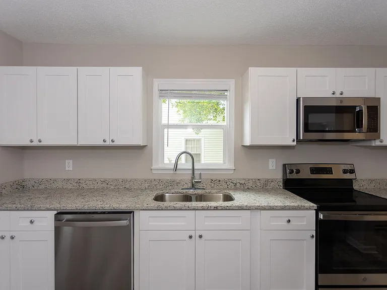 117 Carolina Ave — Photo 18