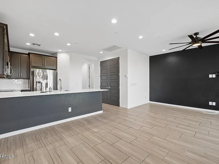 4631 S Element St — Photo 8