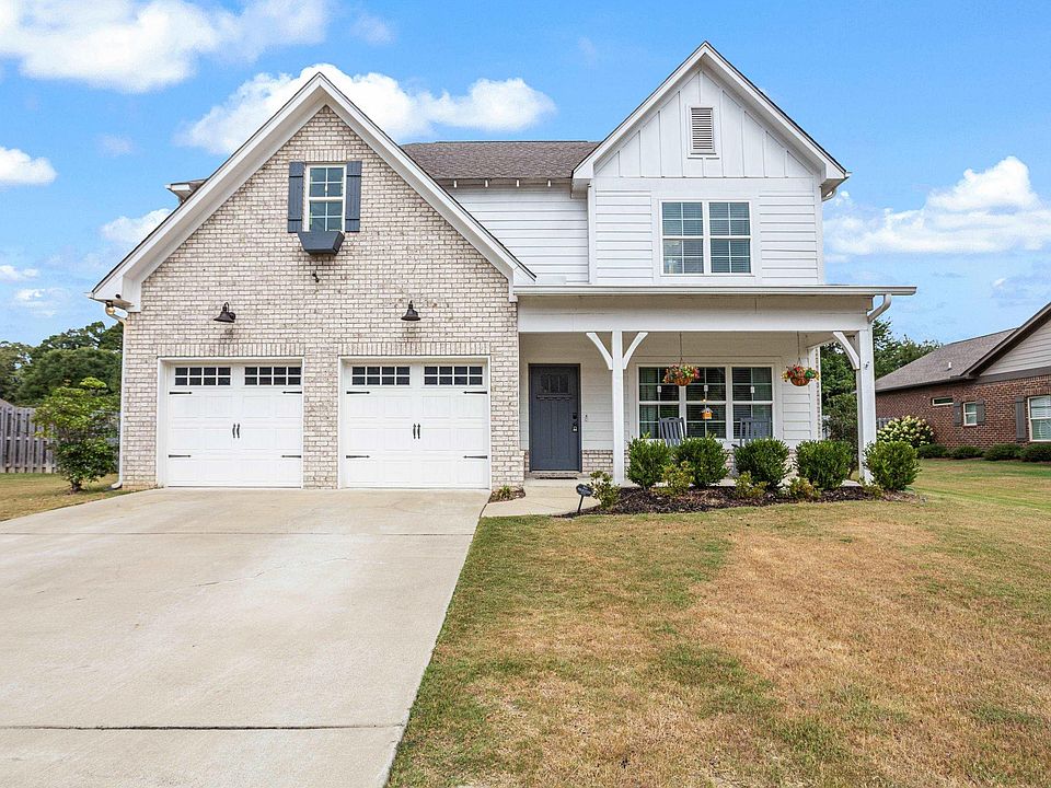 1st image of 1457 Woodridge Pl