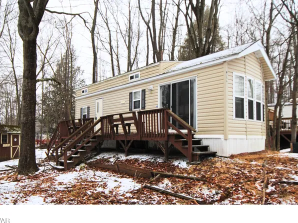 206 Bruin Way, Gouldsboro, PA 18424