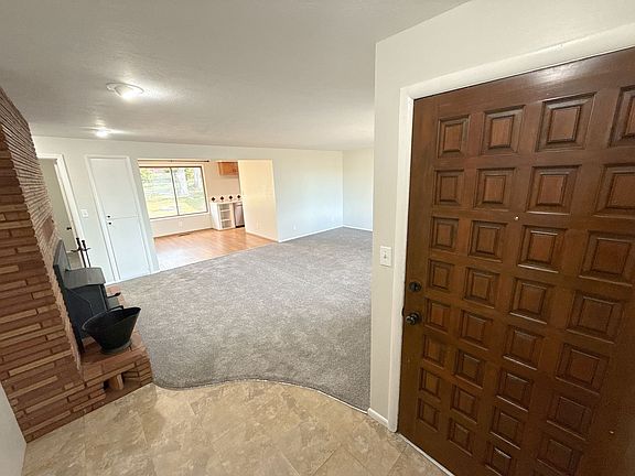 2nd image of 1735 Carlson Dr