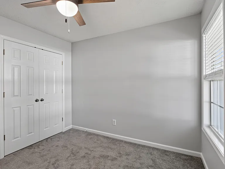 113 Westchester Dr — Photo 16
