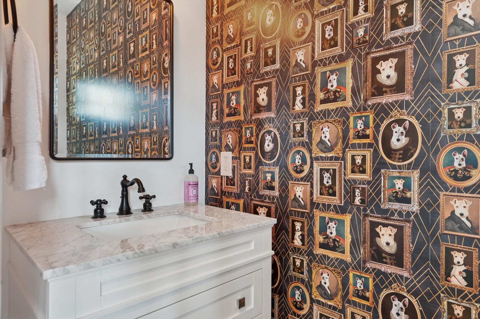  Powder Room
