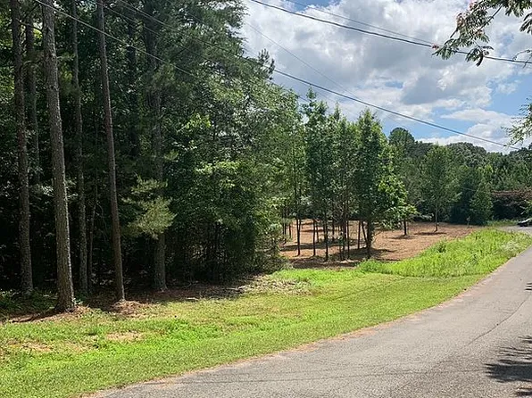 126 Rich Dr, Bridgeport, AL 35740
