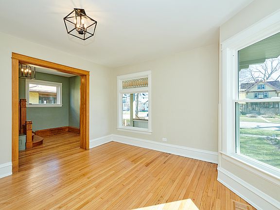 5th image of 141 S Taylor Ave