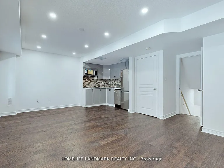 61 Rumsey Rd — Photo 6