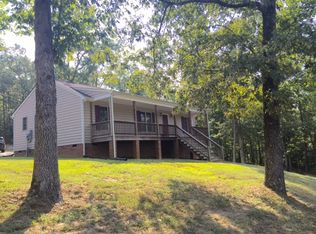 496 Churchville Rd, West Point, VA 23181