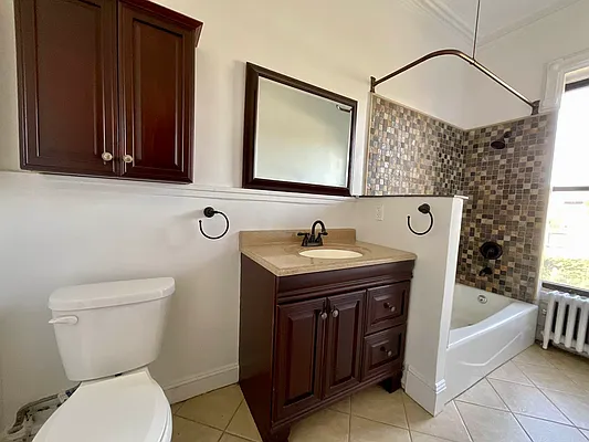 Rented by Compass | media 13