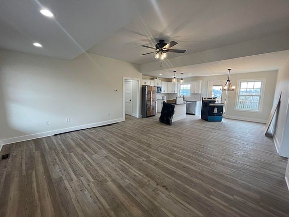 4th image of 5041 Bentwood Ct