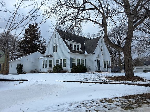 2nd image of 1100 Elm Ave E