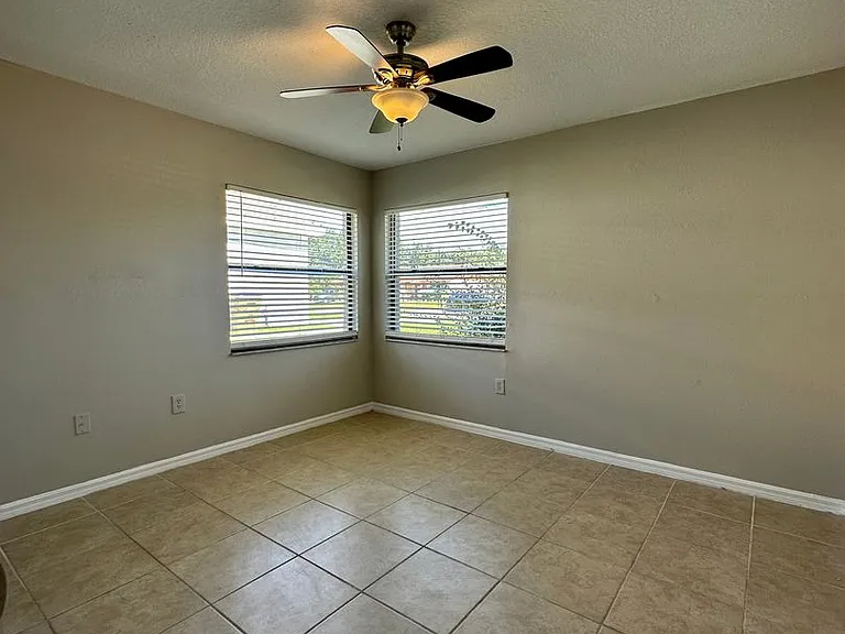 544 Imperial Pl — Photo 8