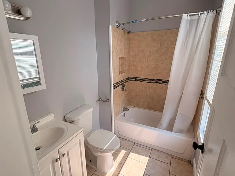 90 Rosette St #2 — Photo 4