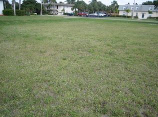 462 Bald Eagle Dr, Marco Island, FL 34145