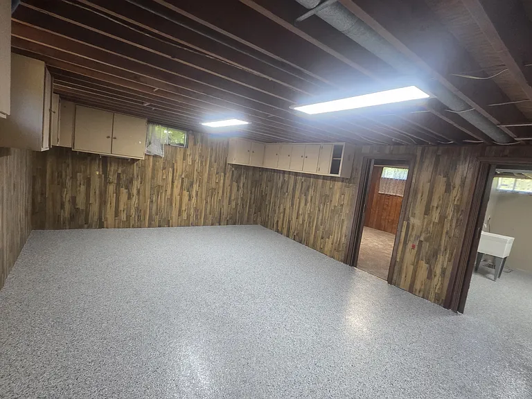 Lower level workshop/game room