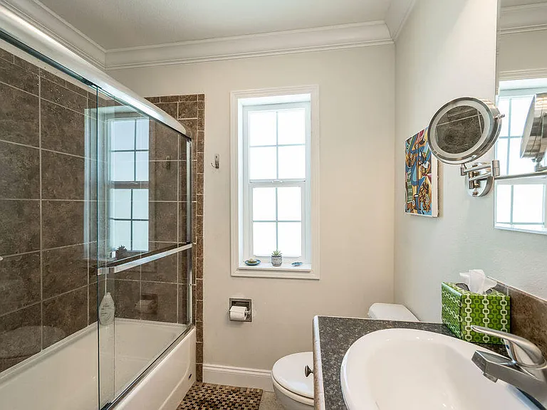 59 Palm Dr — Photo 31