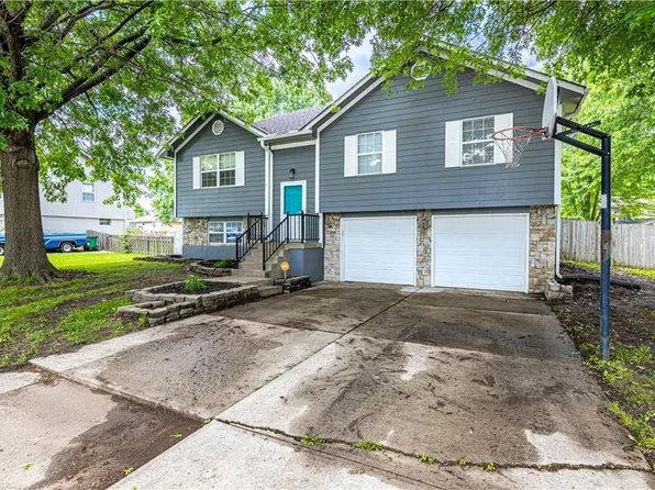 516 South St, Grain Valley, MO 64029