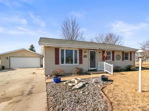 2304 Garden Drive, Janesville, WI 53546