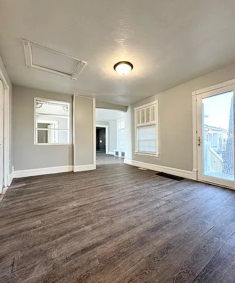 1141 Earlwood Ave #LOWER — Photo 10