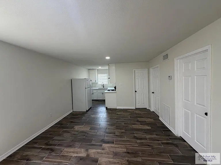 155 N Iowa Ave #8-5-6 — Photo 1