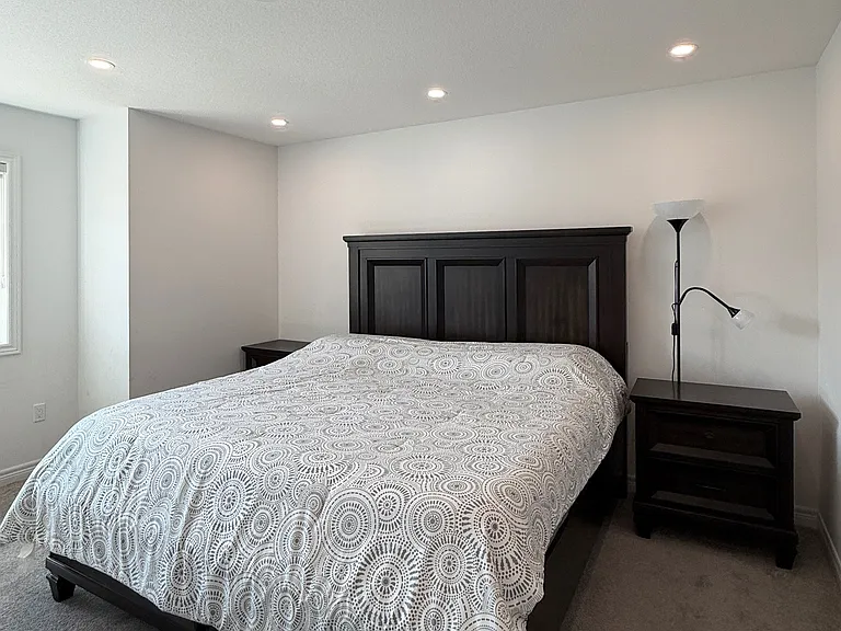 72 McLean Ave — Photo 16