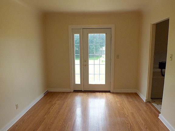 5th image of 54 W 21st St