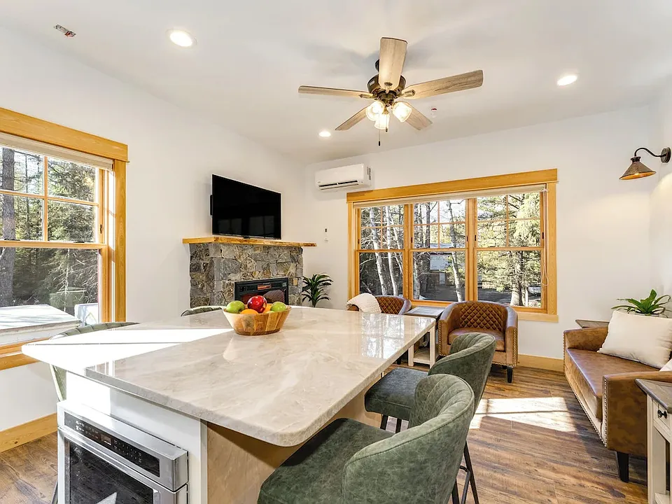37 McDonald Creek Ln #1