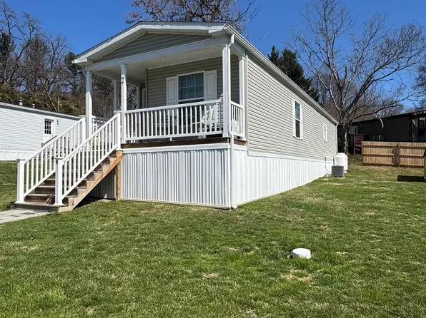 2 Ponderosa Ln, New Providence, PA 17560