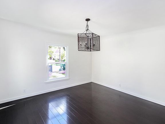 4th image of 815 Manzanita Ave