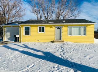 502 17th Ave W, Williston, ND 58801