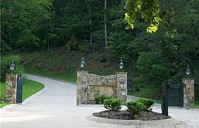 1st image of 405 Olde Orchard Dr