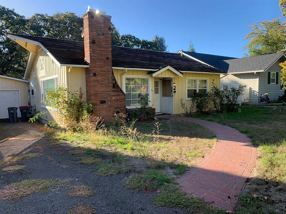22 Richmond Ave photo 1
