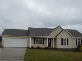 30 Serenity Cir, Laceys Spring, AL 35754