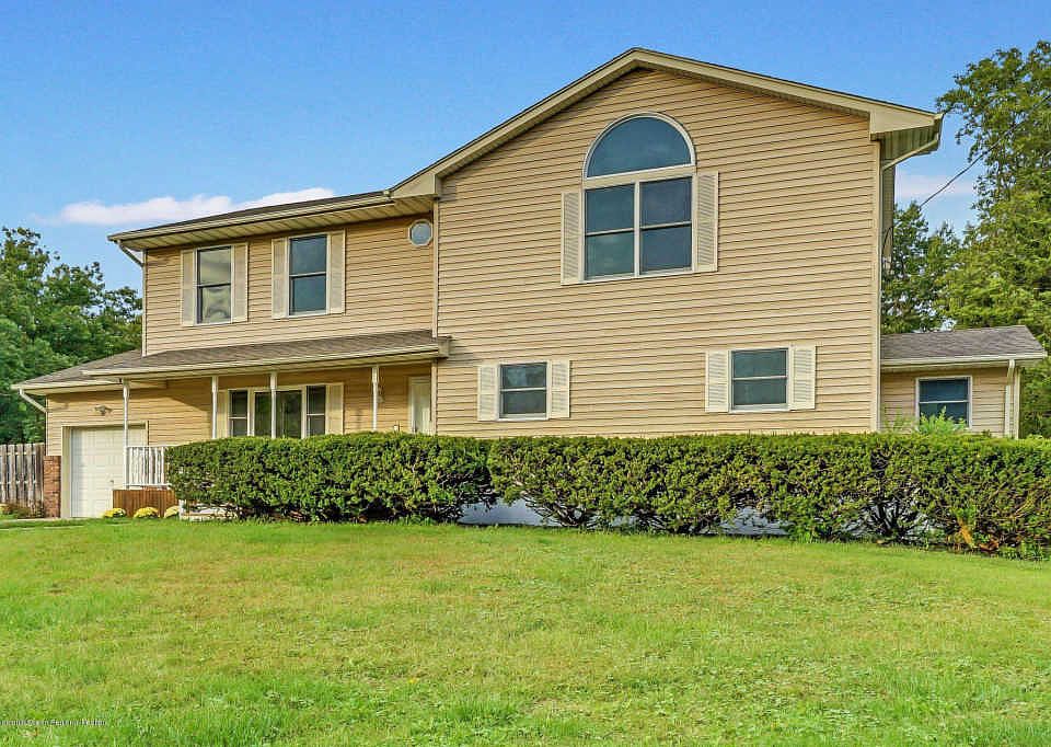 1st image of 82 Shady Nook Dr