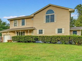 82 Shady Nook Dr, Toms River, NJ