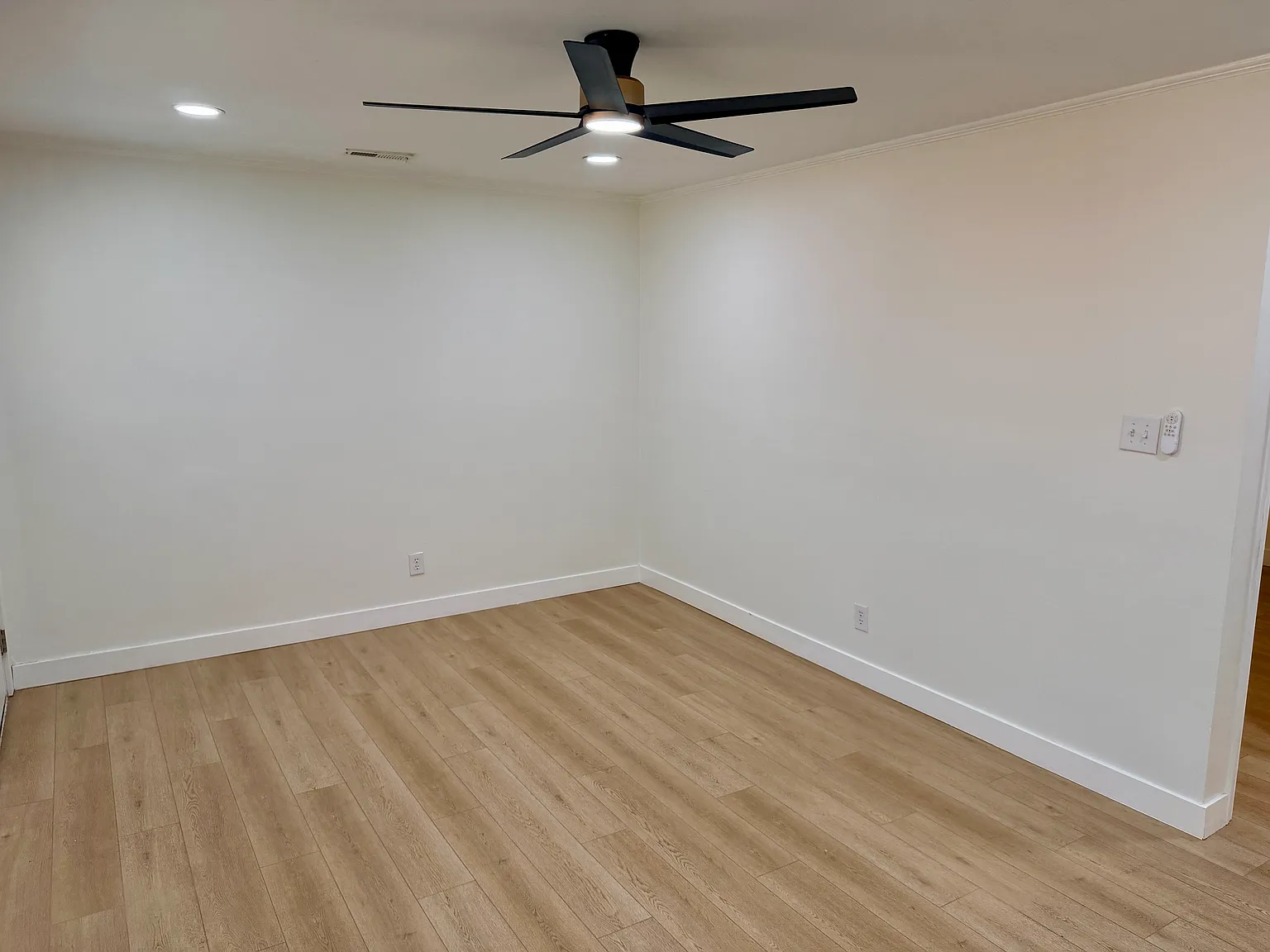 2 bed, $1,450 — Photo 4