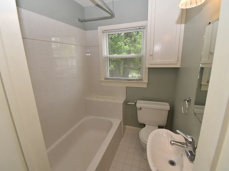 2901 Meadow View Rd — Photo 16
