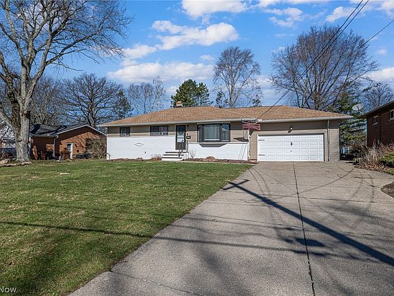 2nd image of 8320 Craigleigh Dr